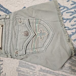 Rock Revival Blue Jean Shorts Fashion-Forward Design